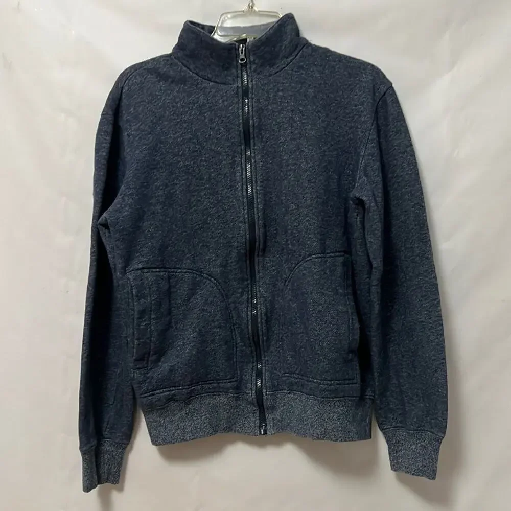BDG SWEATER SIZE M‎